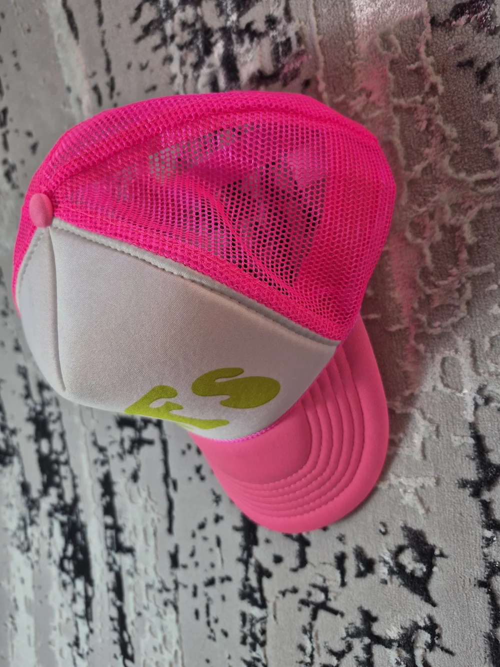 Besties snapback extra puff pink mesh Multi-tucker hat neon pink new